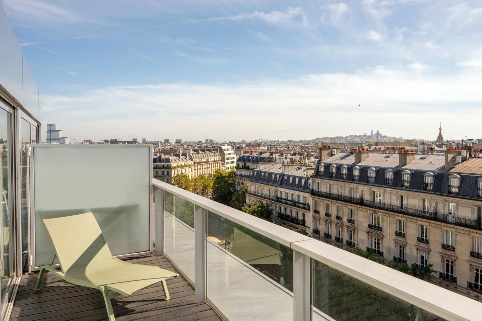 Renaissance Paris Arc De Triomphe Hotel Exterior photo