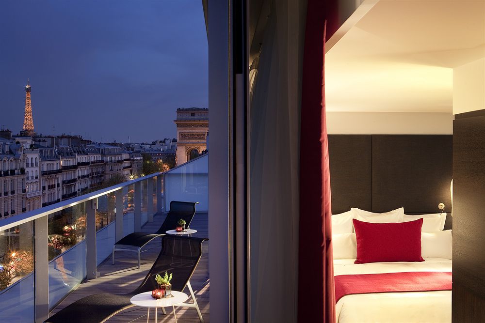 Renaissance Paris Arc De Triomphe Hotel Room photo